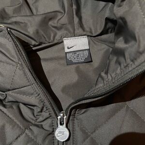 Nike vest